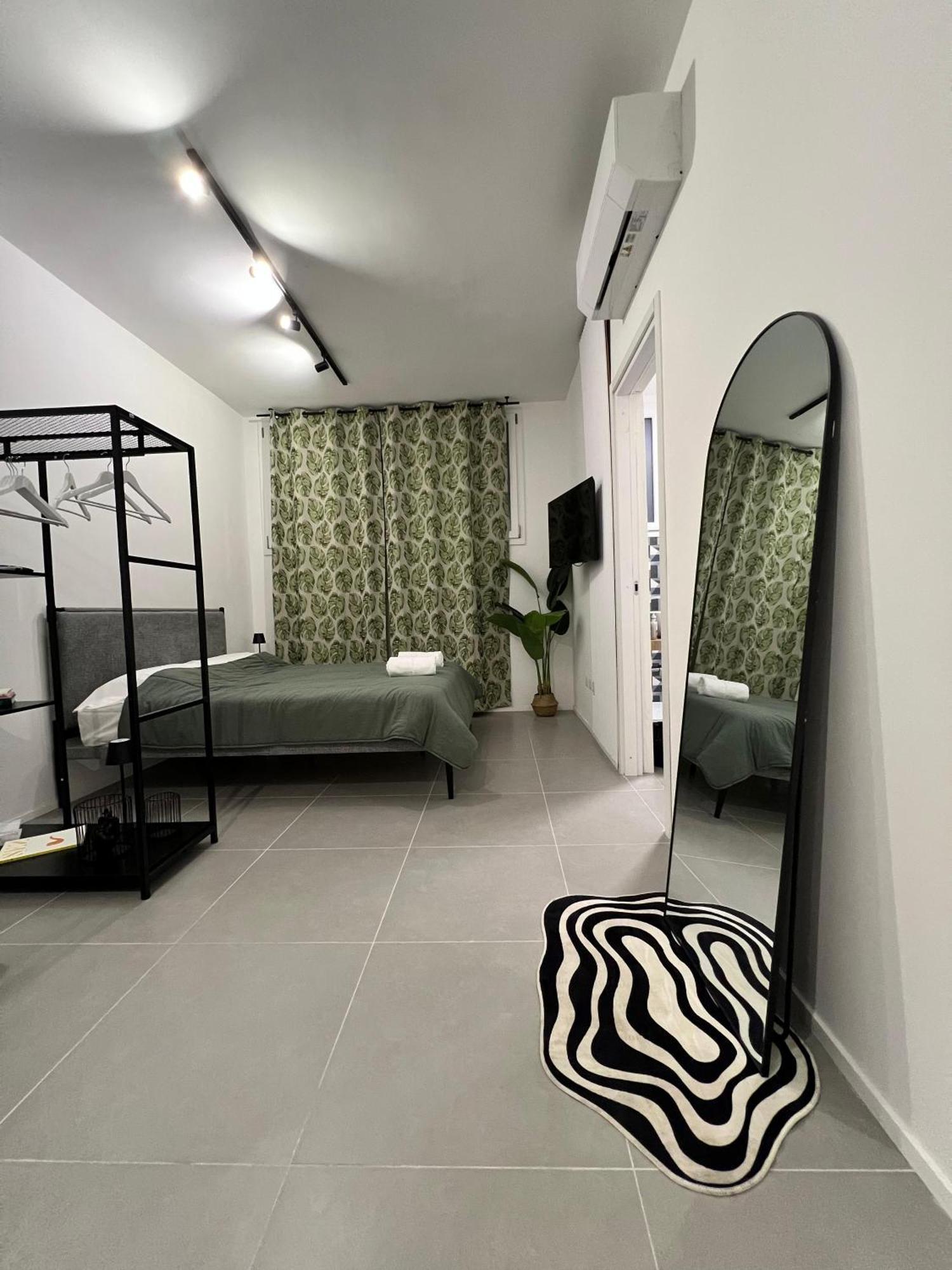 Room 12 Milano Bagian luar foto