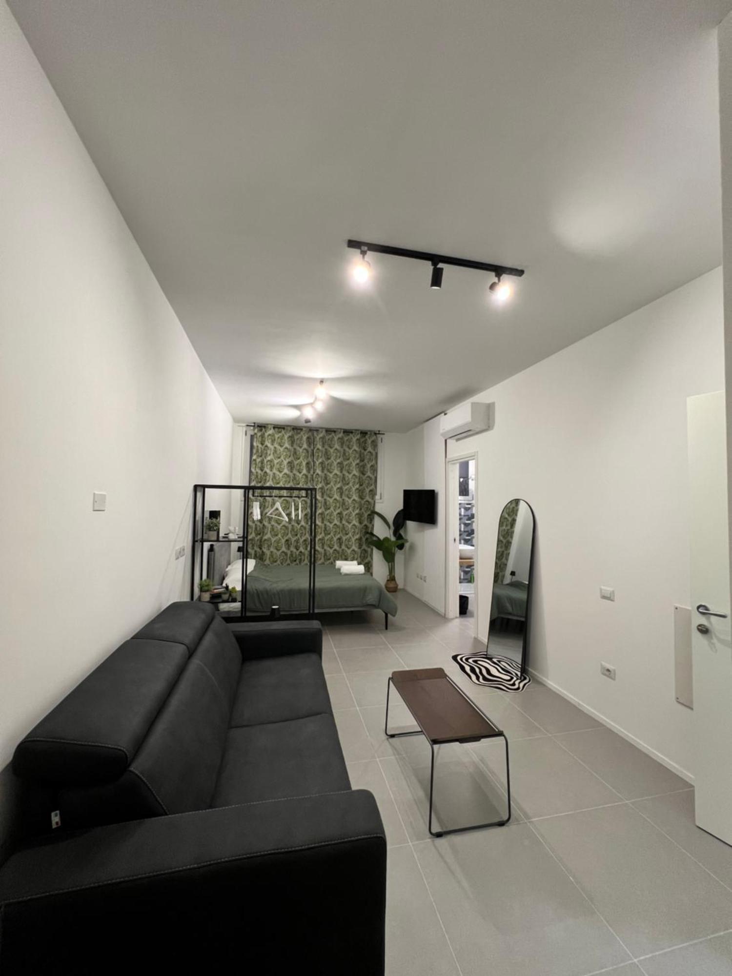 Room 12 Milano Bagian luar foto