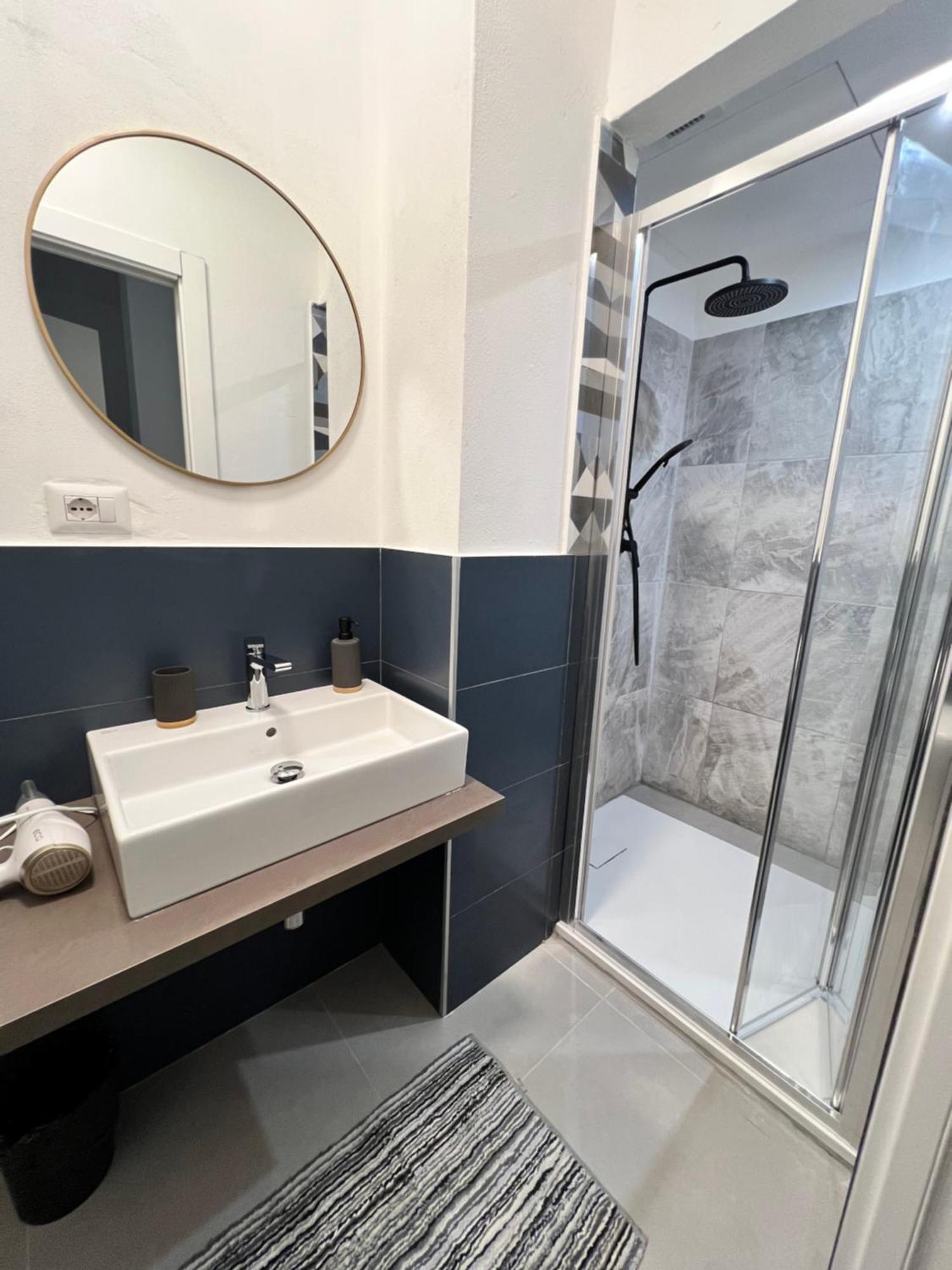 Room 12 Milano Bagian luar foto